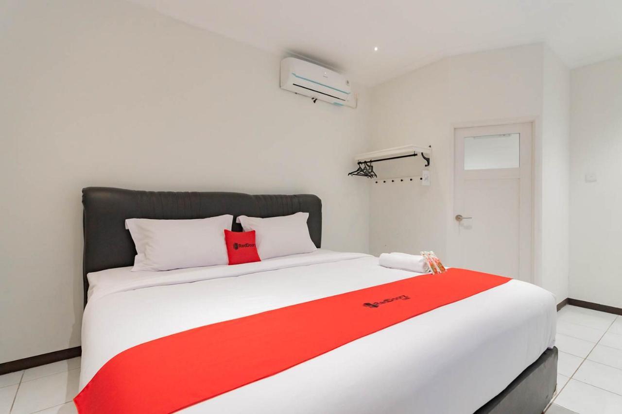 Reddoorz Plus @ Pakuan Residence Tajur Bogor Eksteriør billede