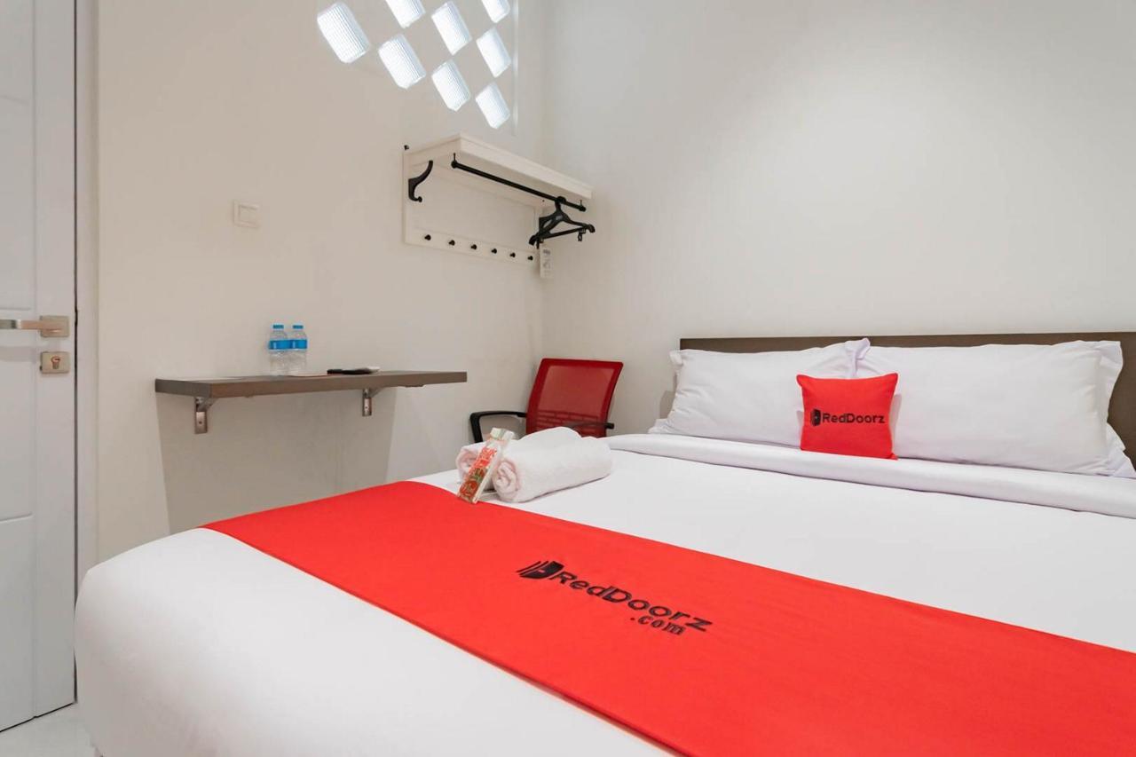 Reddoorz Plus @ Pakuan Residence Tajur Bogor Eksteriør billede