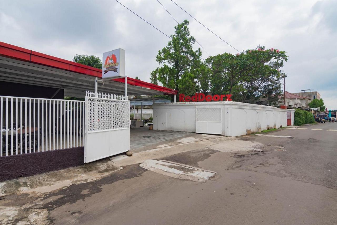 Reddoorz Plus @ Pakuan Residence Tajur Bogor Eksteriør billede